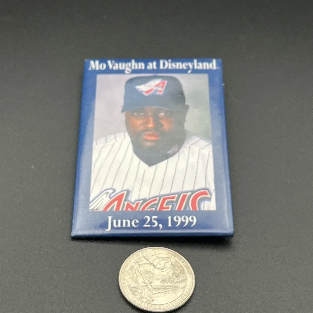 Disneyland 1999 Anaheim‎ Angels Mo Vaughn Baseball Player Lapel Pin